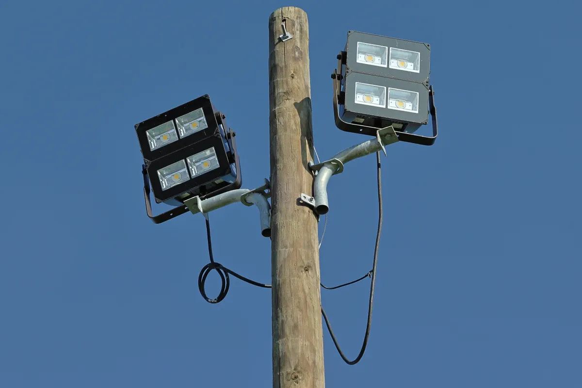 Outdoor lights KO Storage of Breaux Bridge, LA